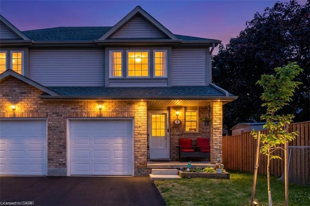 Property Photo:  84 Westmeadow Drive 1  ON N2N 3P1 