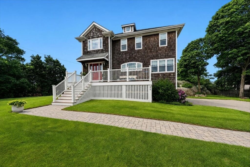 Property Photo:  275 Common St  MA 02169 