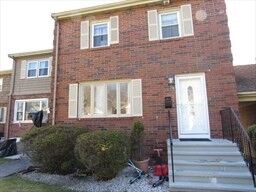 Property Photo: 6 Loring Hills Ave. 1B MA 01970