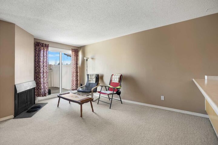 Property Photo:  3705 Fonda Way SE 57  AB T2A 6G9 