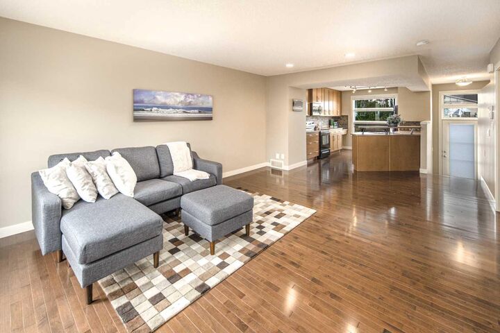 Property Photo: 83 Aspen Hills Green SW AB T3H 0H6