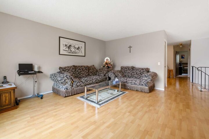 Property Photo: 372 Woodfield Place SW AB T2W 3Y1