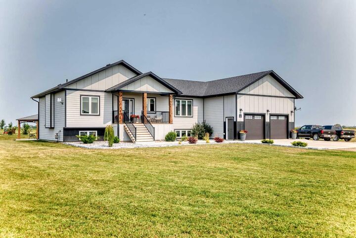 Property Photo: 14 Countrylane Road AB T1G 2C7