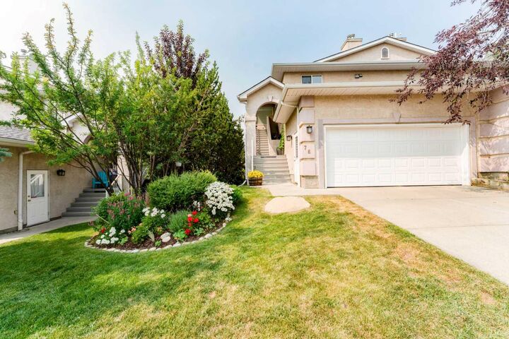Property Photo: 76 Sierra Morena Green SW AB T3H 3E5