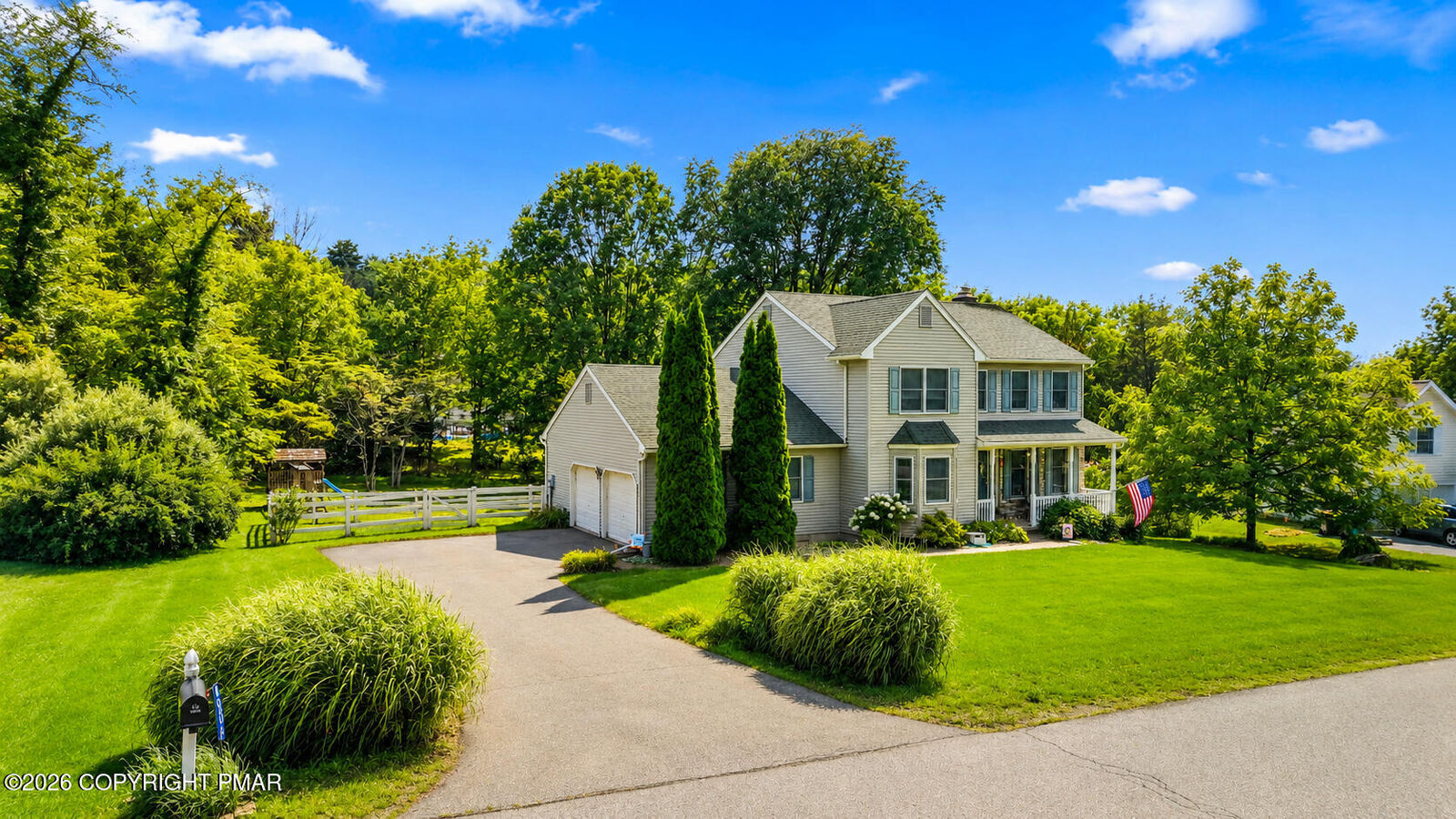 Property Photo: 4006 Crest View Drive PA 18360