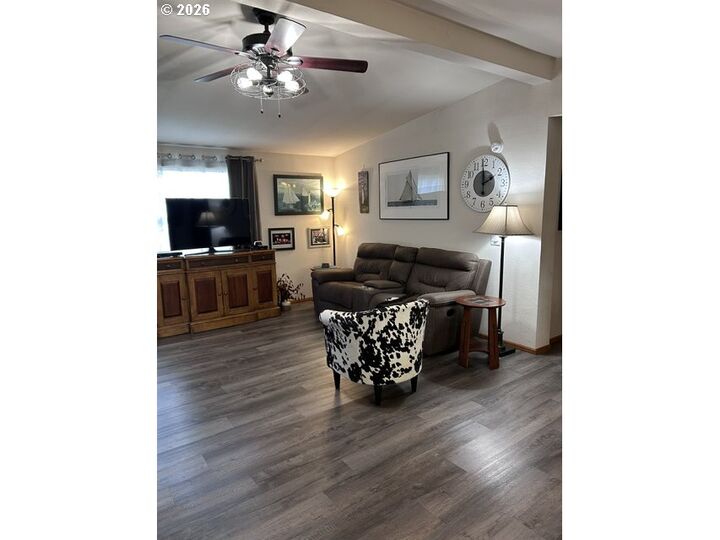Property Photo:  1600 Rhododendron Dr 227  OR 97439 