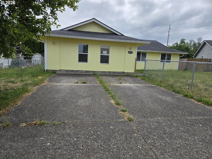 Property Photo:  4075 A Loop  WA 98671 
