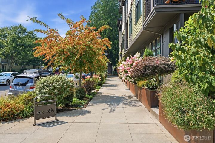 Property Photo:  5501  240th Street SW A  WA 98043 