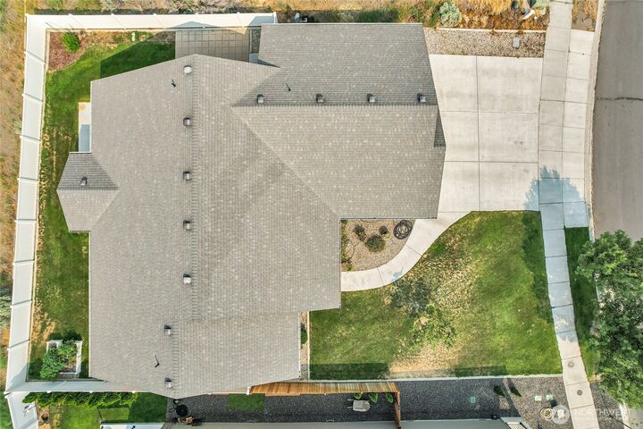 Property Photo:  3440 W Blue Heron Lane  WA 98837 