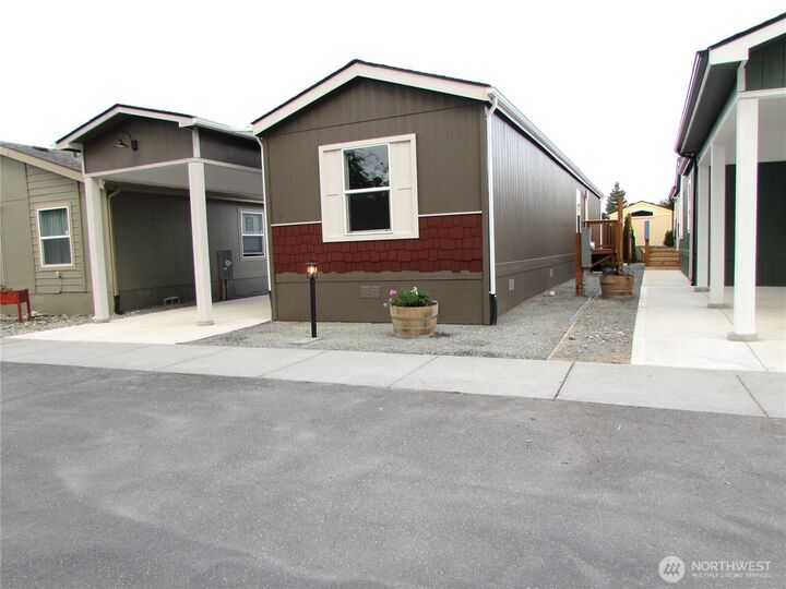 Property Photo: 4424 84th Street NE 7 WA 98270