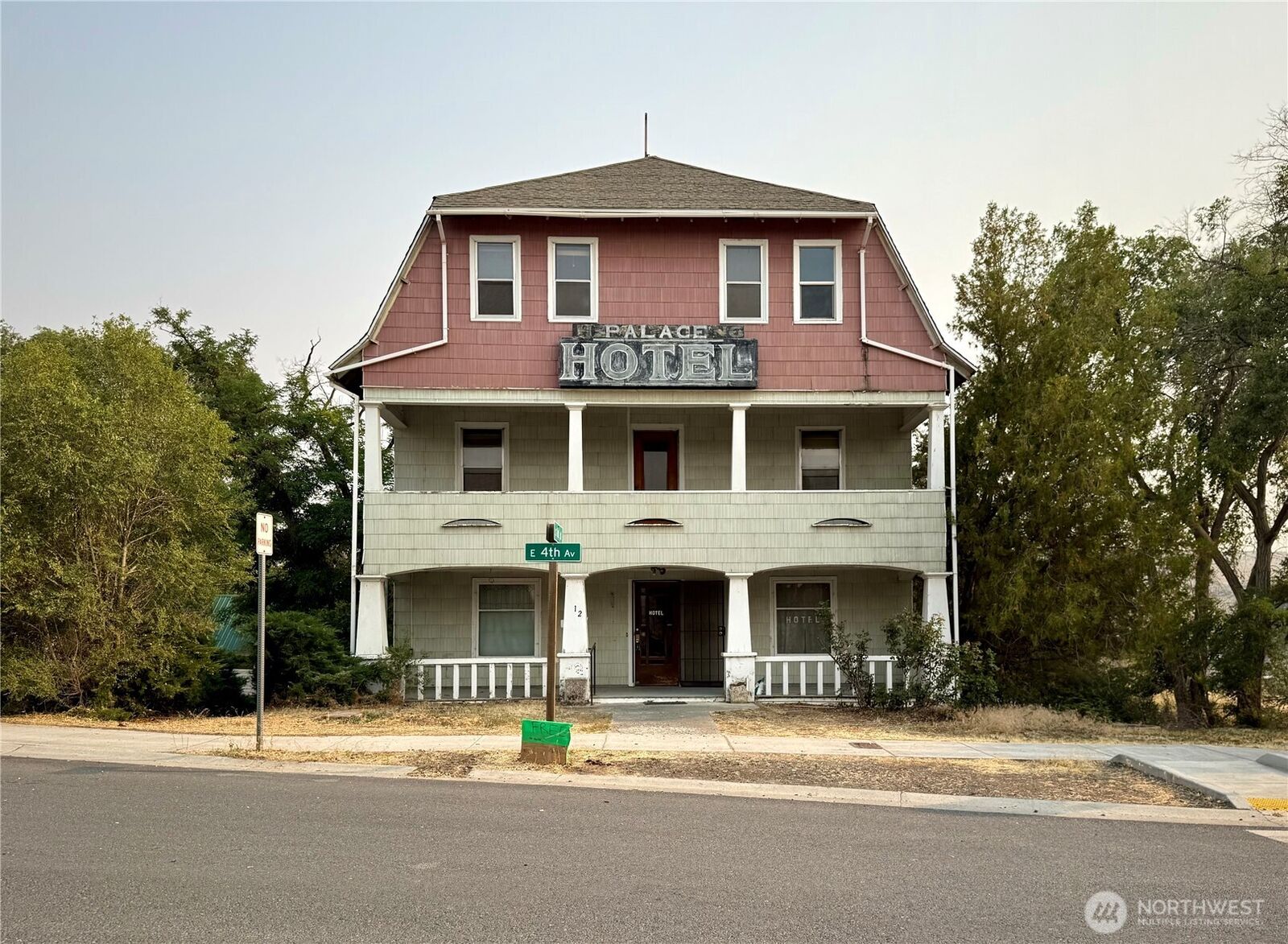Property Photo: 12 E 4th Avenue WA 99159