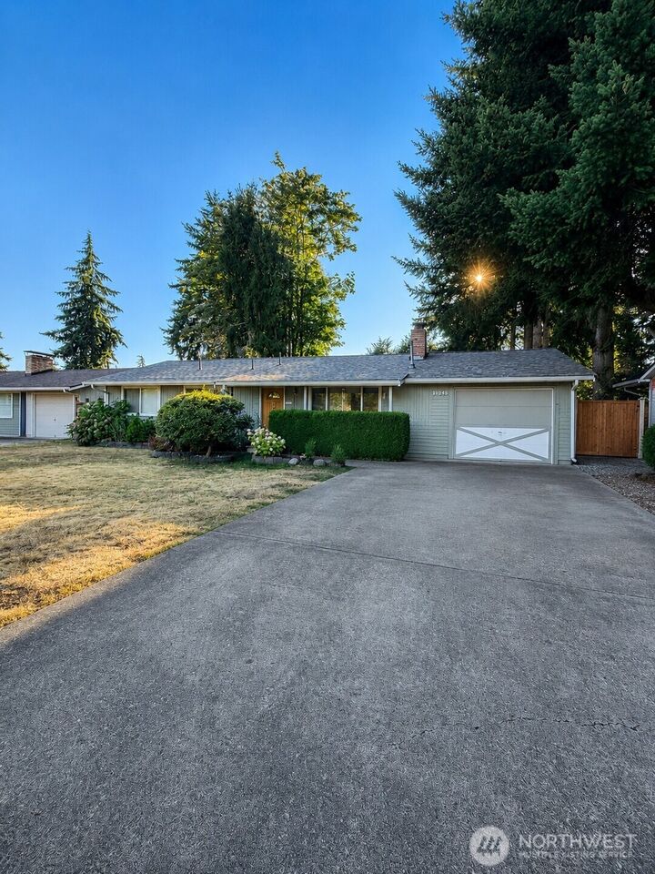 Property Photo:  31245  9th Avenue S  WA 98003 
