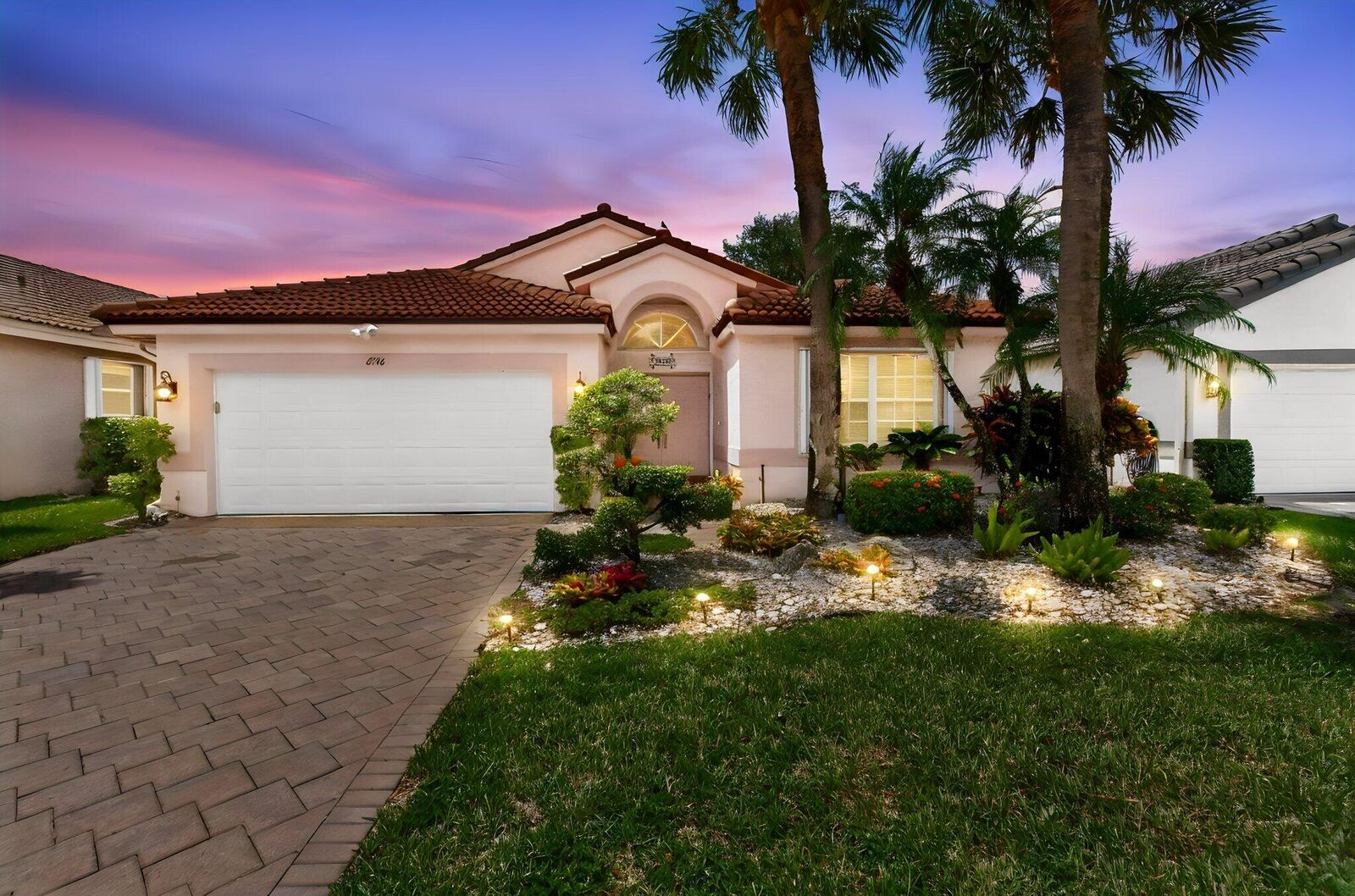 Property Photo:  6746 Sun River Road  FL 33437 