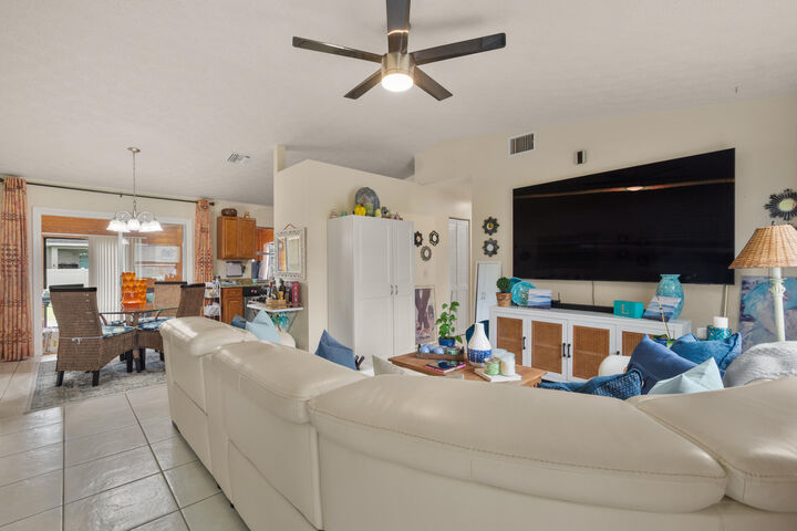 Property Photo:  1842 SE Carvalho Street  FL 34983 