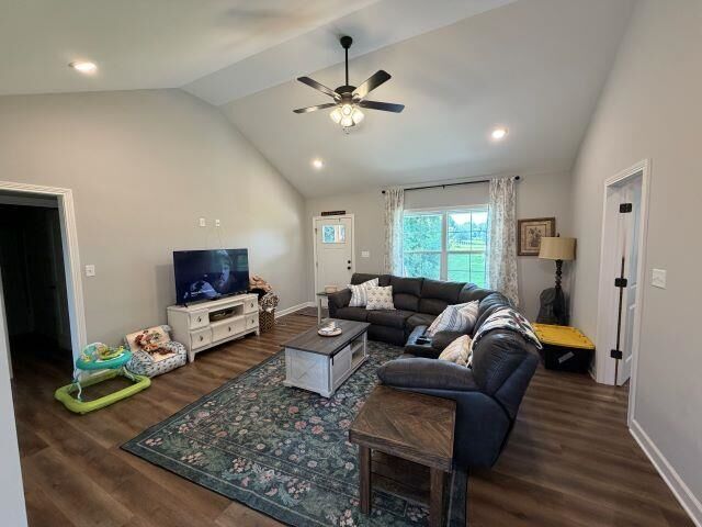 Property Photo: 1564 Mt Olivet Girkin Road KY 42101