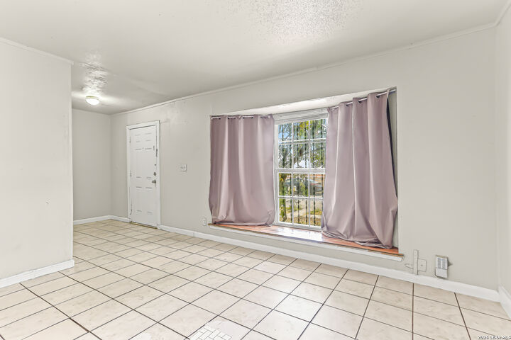 Property Photo:  7013 Glen Mist  TX 78239 