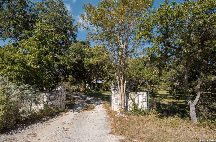 Property Photo:  7087 Dietz Elkhorn Rd  TX 78015 