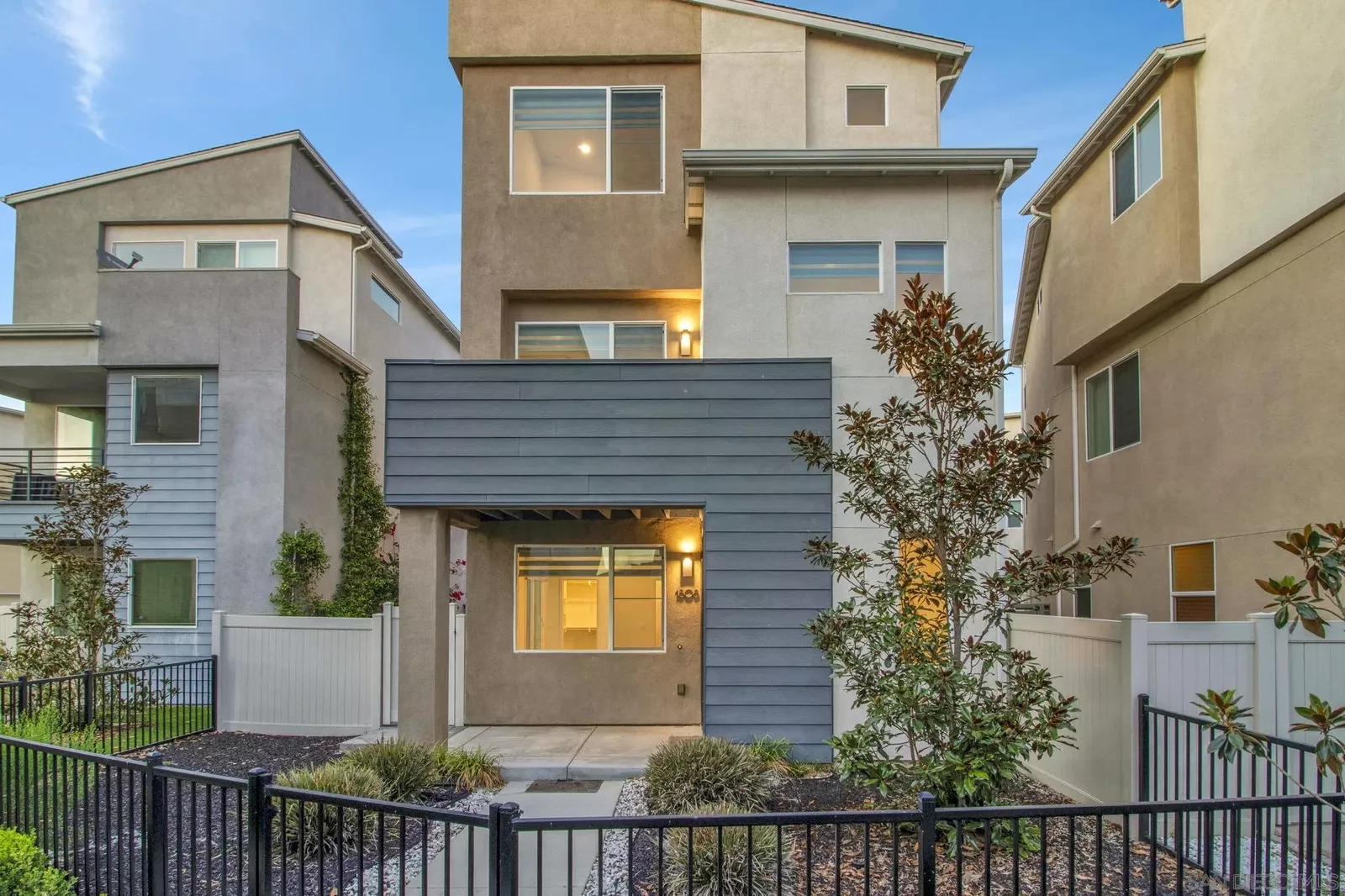Property Photo: 1808 Lynx Ter CA 91915