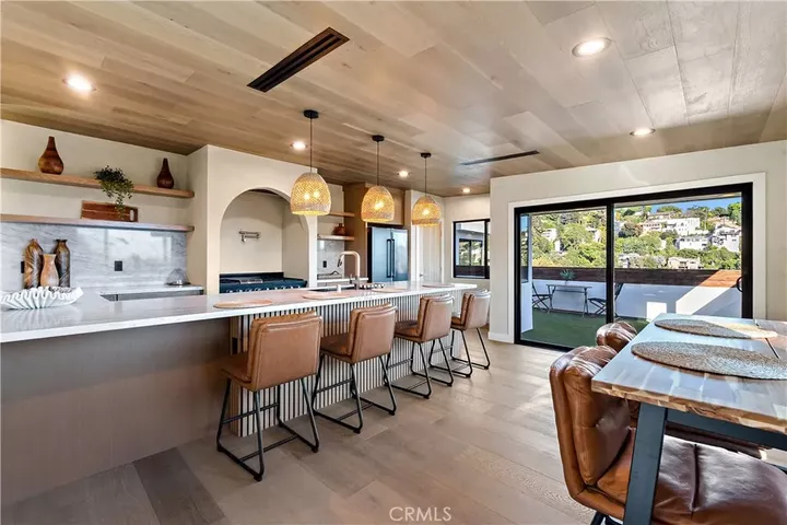 Property Photo: 1734 Redesdale Avenue CA 90026