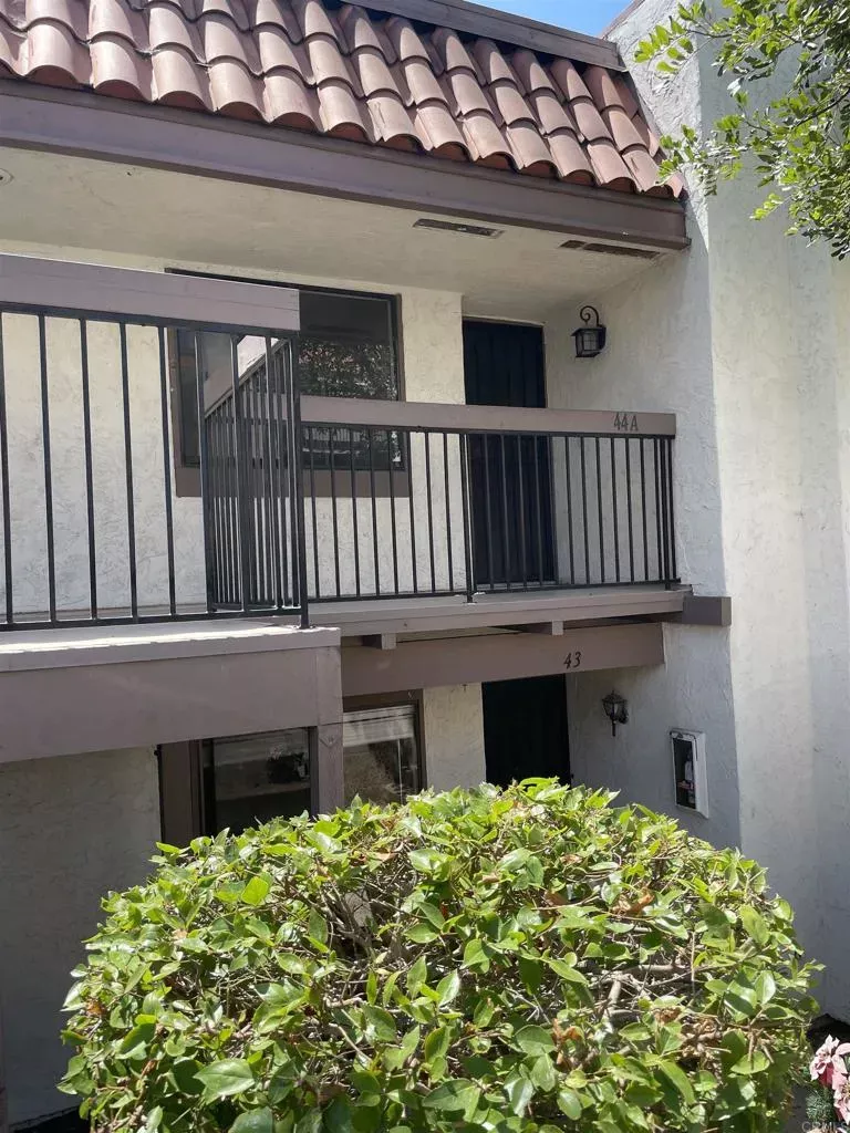 Property Photo:  1925 Via Las Palmas 44A  CA 91950 