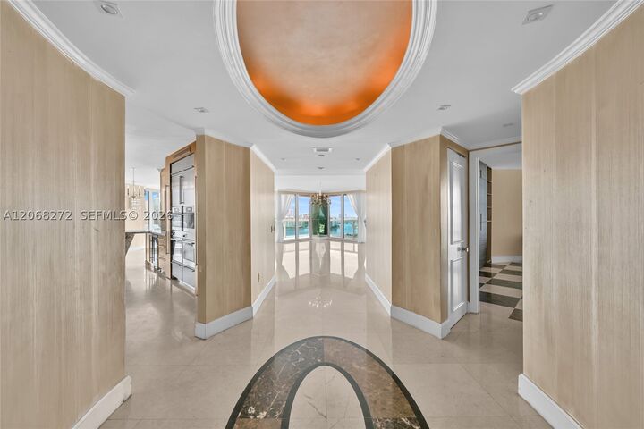 Property Photo: 3370 Hidden Bay Dr 2813 FL 33180