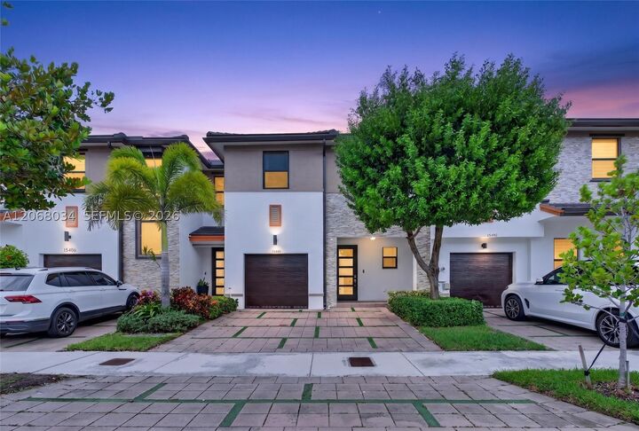 Property Photo: 15488 NW 91st Ct FL 33018