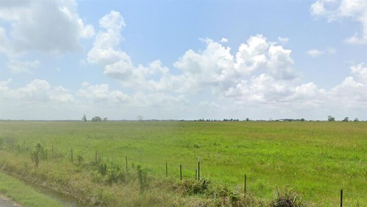 Property Photo:  3 Hwy 384  LA 70607 
