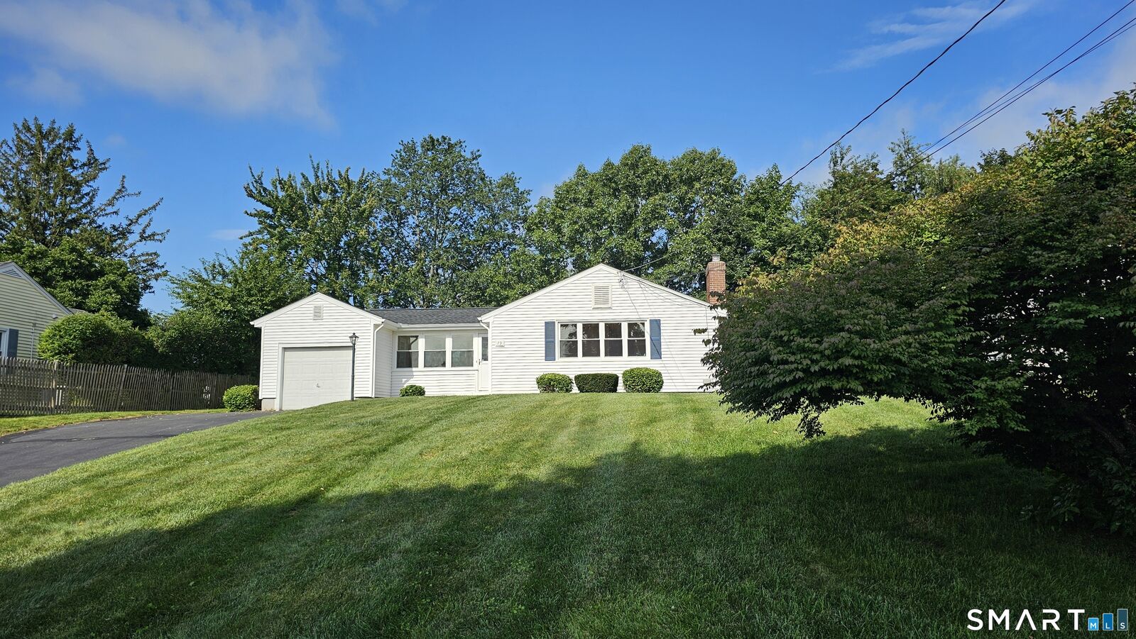 Property Photo: 73 Knollwood Road CT 06110
