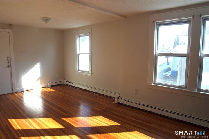 Property Photo: 81 Longfellow Avenue 2nd Flr CT 06825