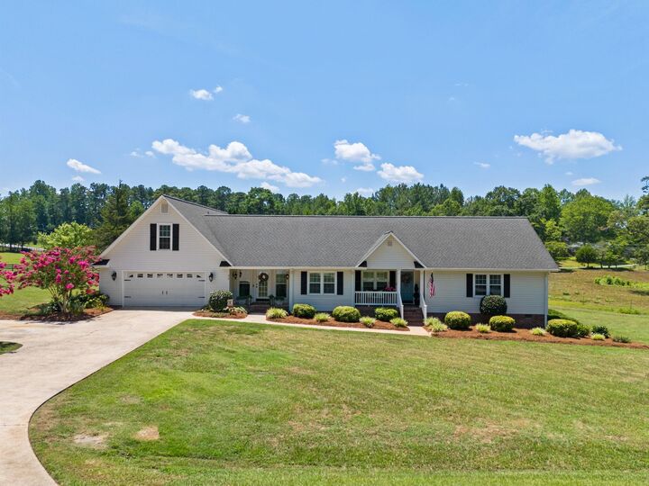 Property Photo: 670 Old Mill Road SC 29322