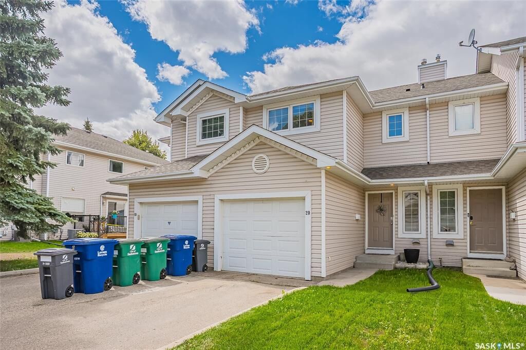 Property Photo: 327 Berini Drive 20 SK S7N 4M7
