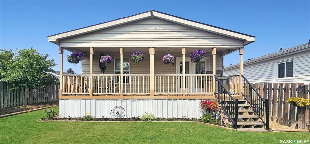 Property Photo: 76 Prairie Sun Court SK S9H 3X6