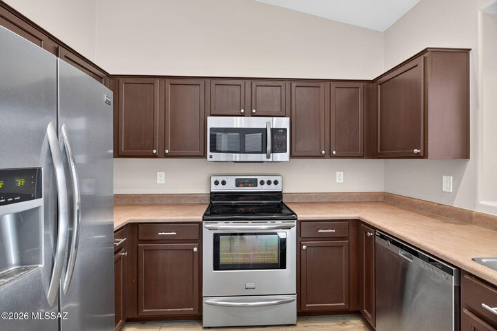 Property Photo: 12224 N Kylene Canyon Drive AZ 85755