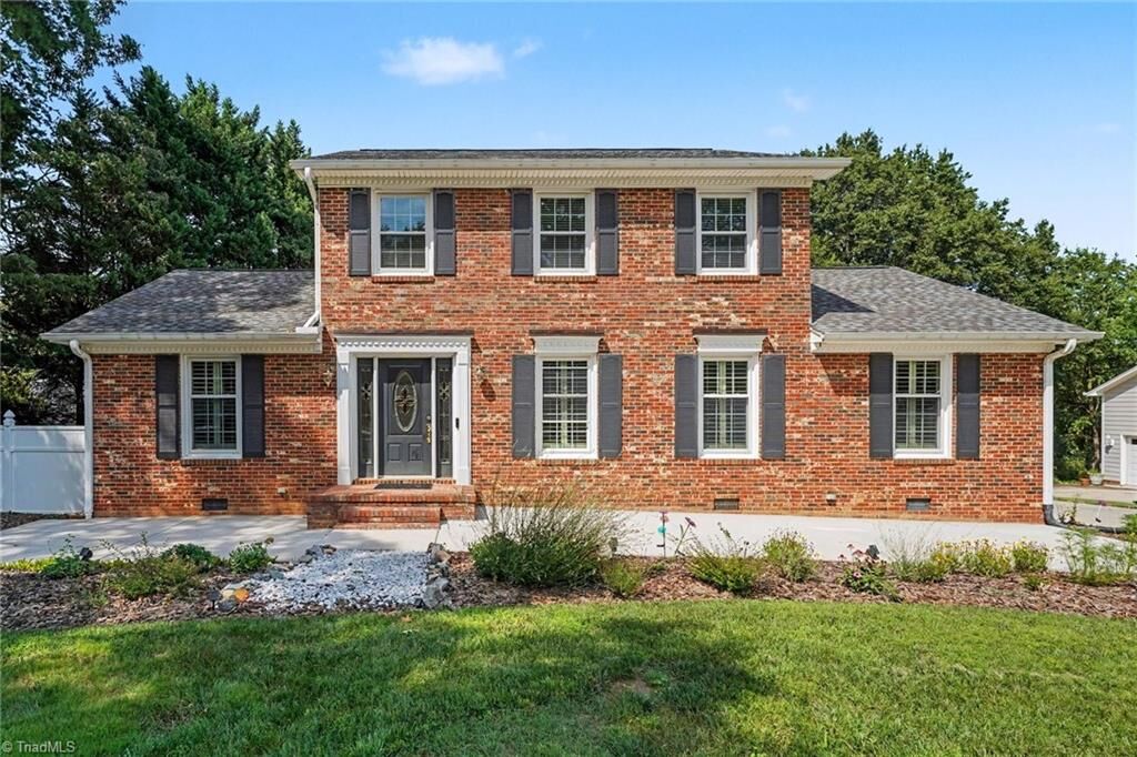 Property Photo:  5802 Muirfield Drive  NC 27410 