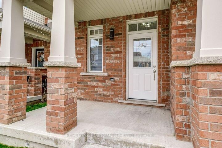 Property Photo:  329 Gooding Crescent  ON L9E 0A9 