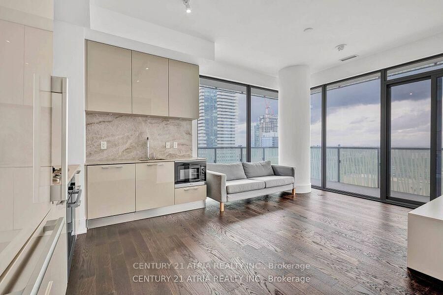 Property Photo: 50 Charles St Street E 4906 ON M4Y 1T1