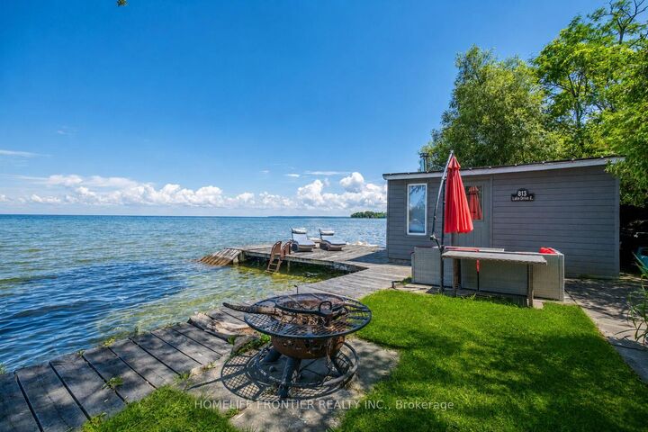 813 Lake Drive E — photo 1