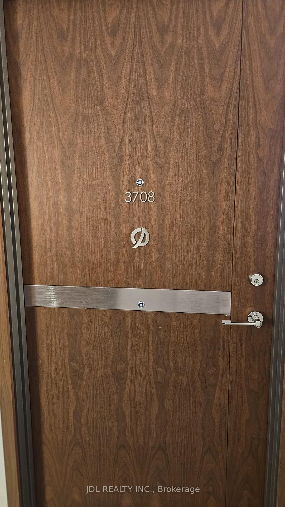Property Photo: 19 Bathurst Street 3708 ON M5V 0N2