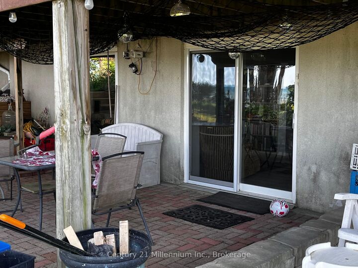 Property Photo: 122 Bay Street ON N0H 2P0