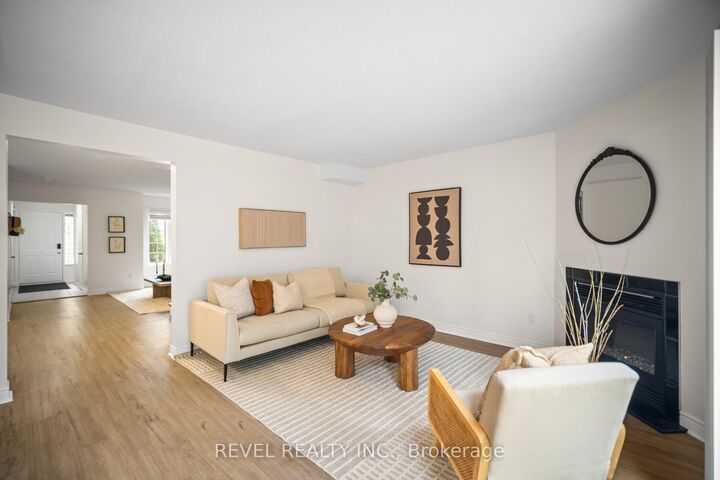 Property Photo: 320 Hamilton Drive 10 ON L9G 4W6