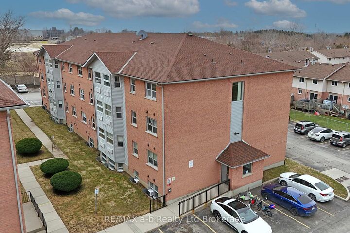 Property Photo: 64 Hiawatha Road 36 ON N4T 1P4