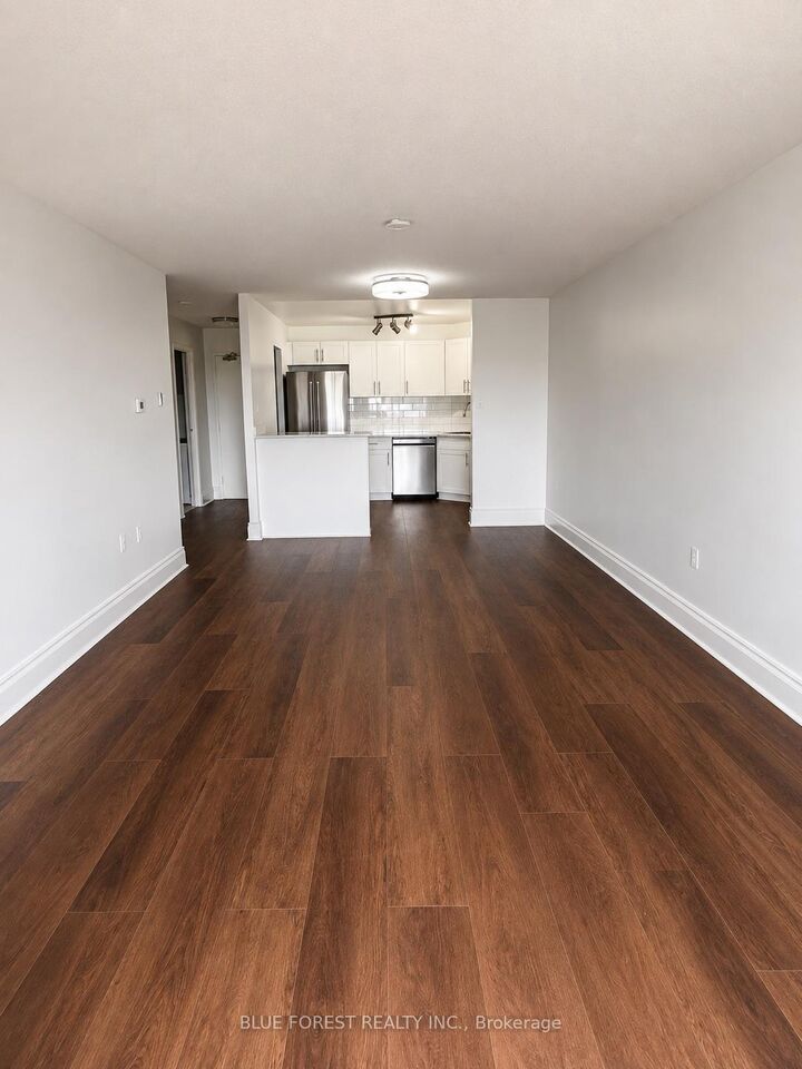 Property Photo: 858 Commissioners Road E 906 ON N6C 5Y5