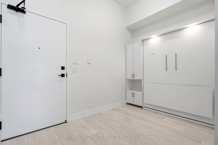 Property Photo:  2485 Taunton Road 451  ON L6H 3R8 