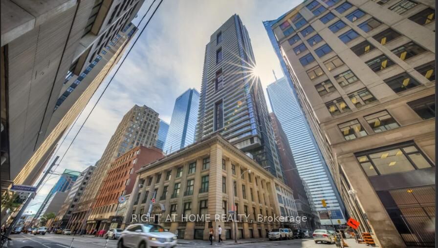 Property Photo: 70 Temperance Street 4406 ON M5H 0B1