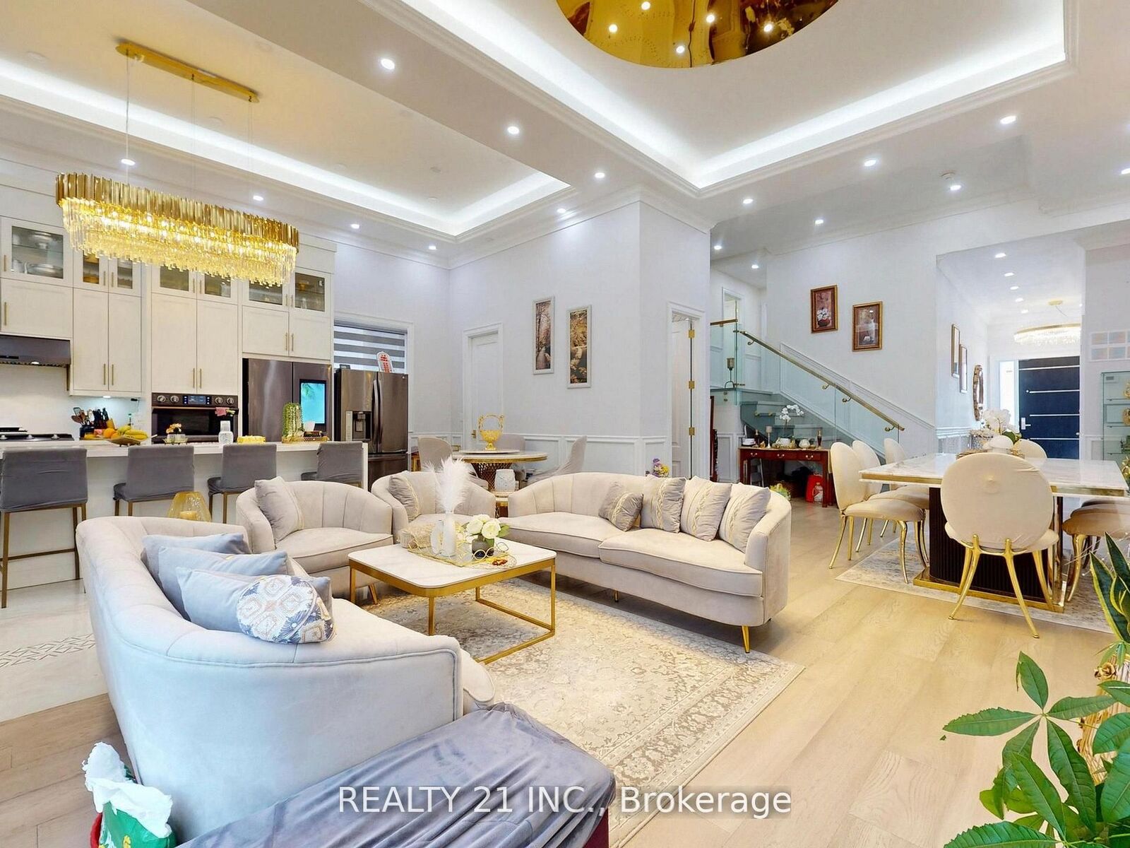 Property Photo:  36 Craiglee Drive  ON M1N 2L8 
