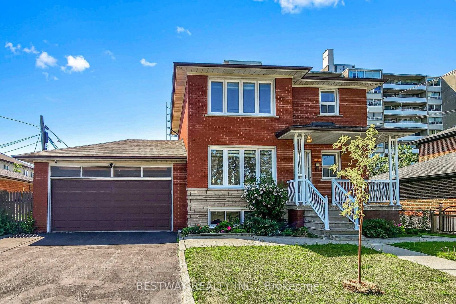 Property Photo: 37 Victory Drive ON M3M 2J5