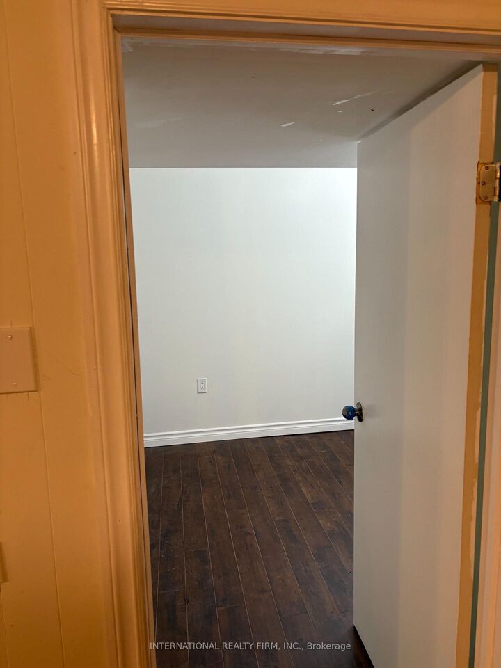 Property Photo: 76 Rockport Crescent Bsmt ON L4C 2L8
