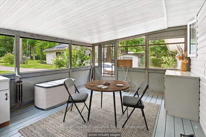 Property Photo: 40 Riverview Drive ON K0L 1Y0