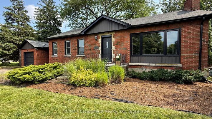 Property Photo:  186 Glendale Avenue  ON L2T 2K5 