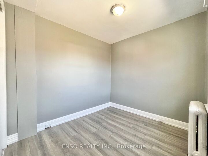 Property Photo:  5325 Van Alstyne Place 5  ON L2E 4K5 